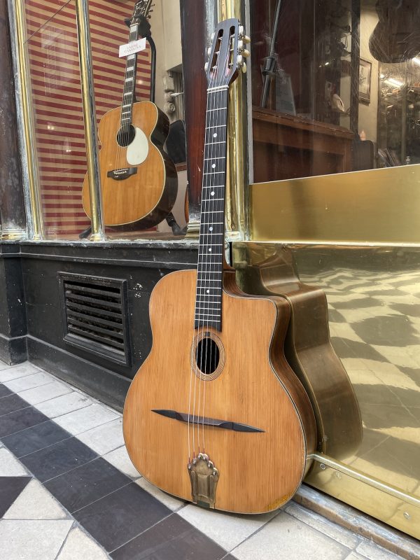 BUSATO GRAND MODÈLE c.1940