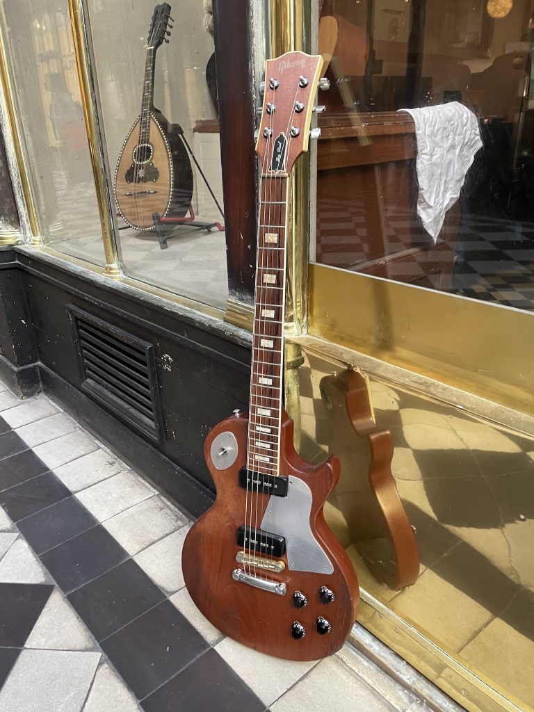 GIBSON CS LES PAUL SPECIAL BOB MARLEY 2003 Galerie Casanova