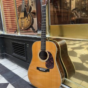 MARTIN HD-28 2008