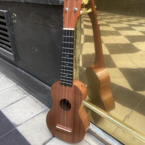 DOMINIQUE CHEVALIER SOPRANO UKULELE