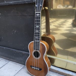 LYON & HEALY UKULELE SOPRANO c.1920