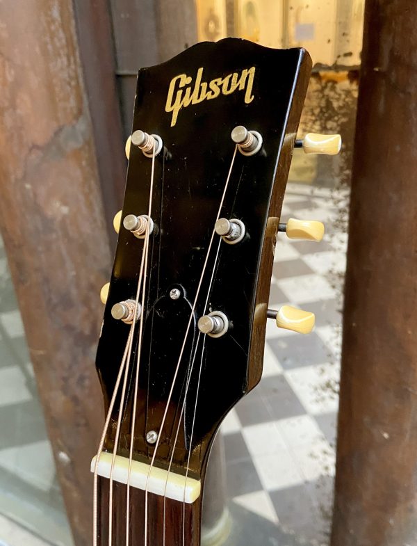 GIBSON J-45 c.1947 – Image 3