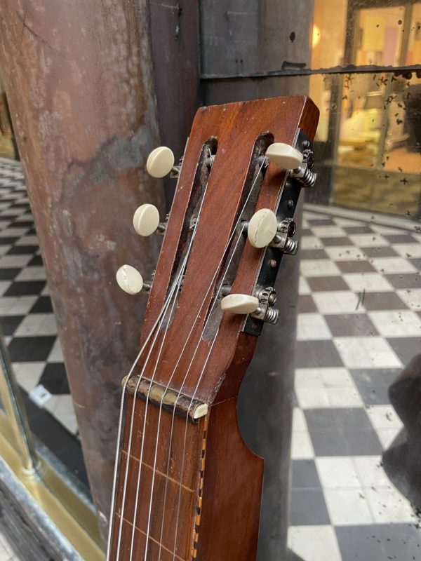 hilo style 640 hawaiian guitar c.1920