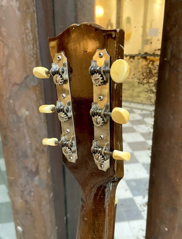 GIBSON J-45 c.1947 – Image 4