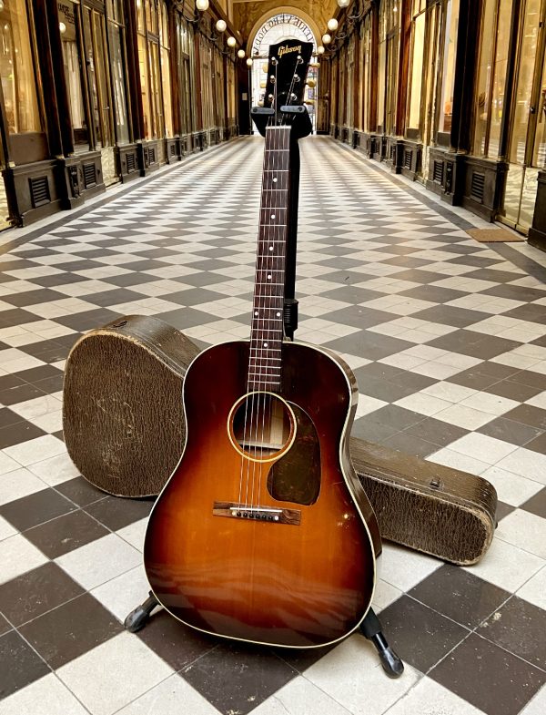 GIBSON J-45 c.1947 – Image 7