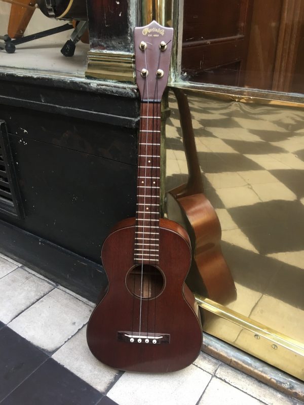 MARTIN UKULELE TENOR