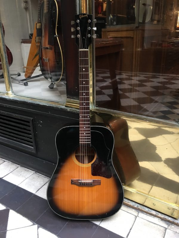 GIBSON J-45 1973