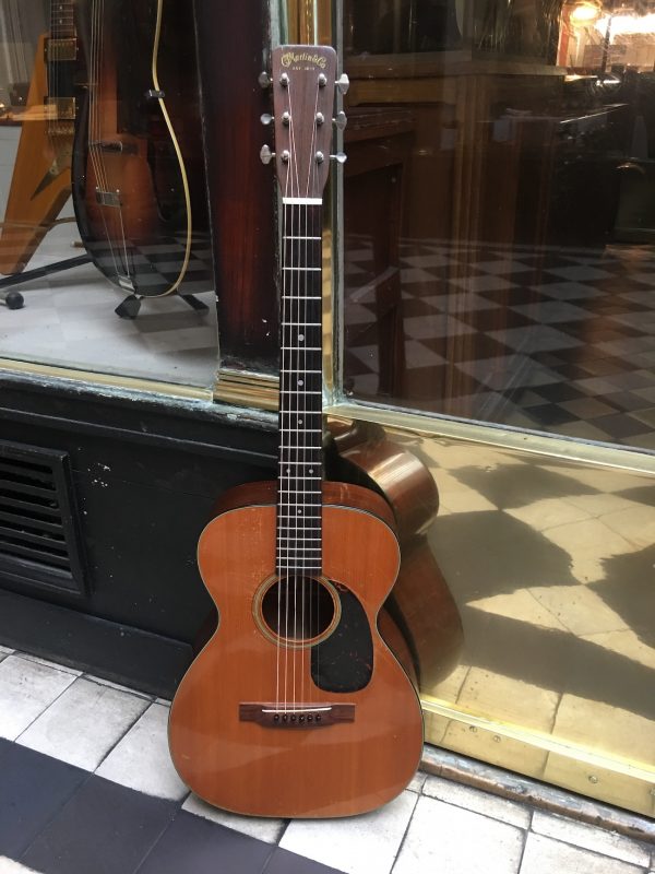 MARTIN 0-18