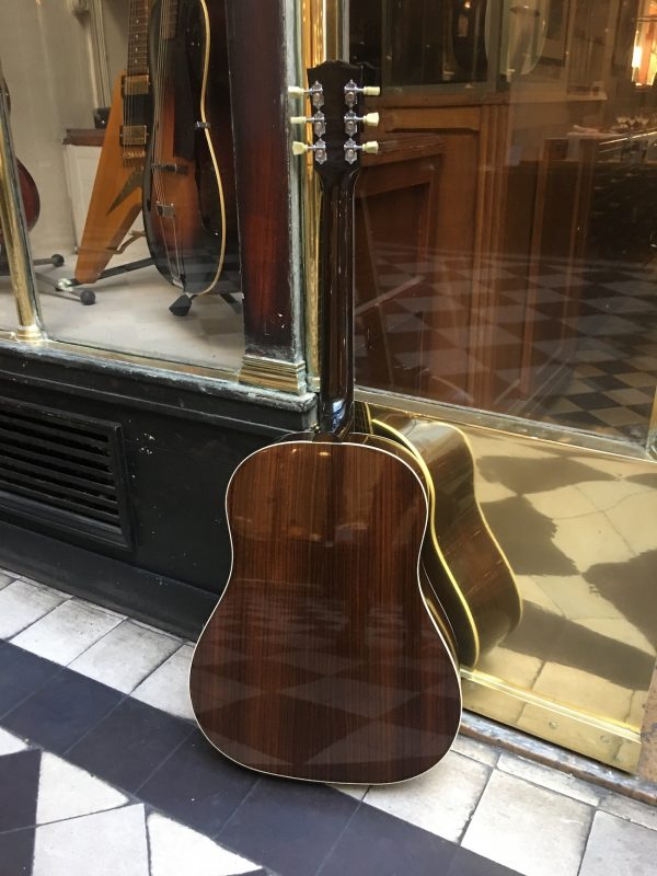GIBSON J-45 CUSTOM – Image 2