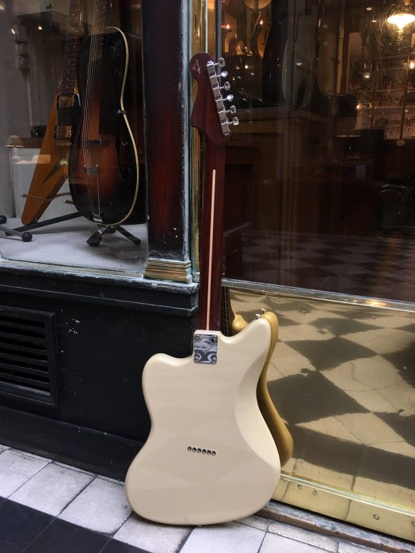 FENDER JAZZMASTER MASTERBUILT PAUL WALLER - Image 2