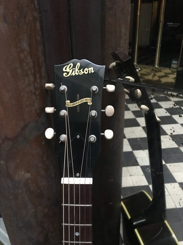 GIBSON J-45 V - Image 3