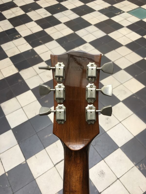 GIBSON J-45 1973 – Image 4