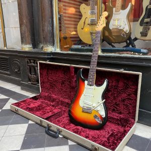 FENDER STRATOCASTER 1964