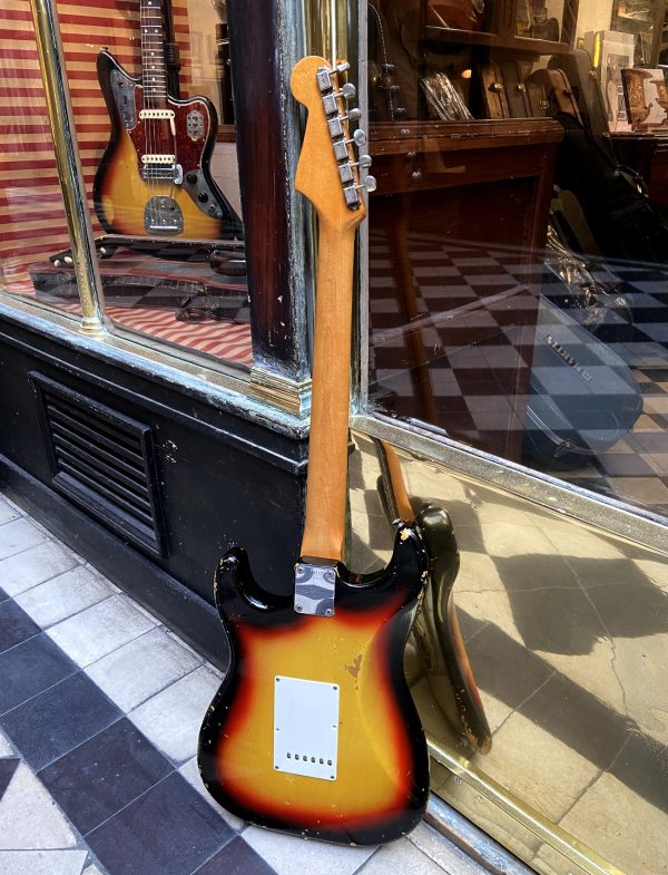 FENDER STRATOCASTER 1964 – ALL ORIGINAL – Image 2