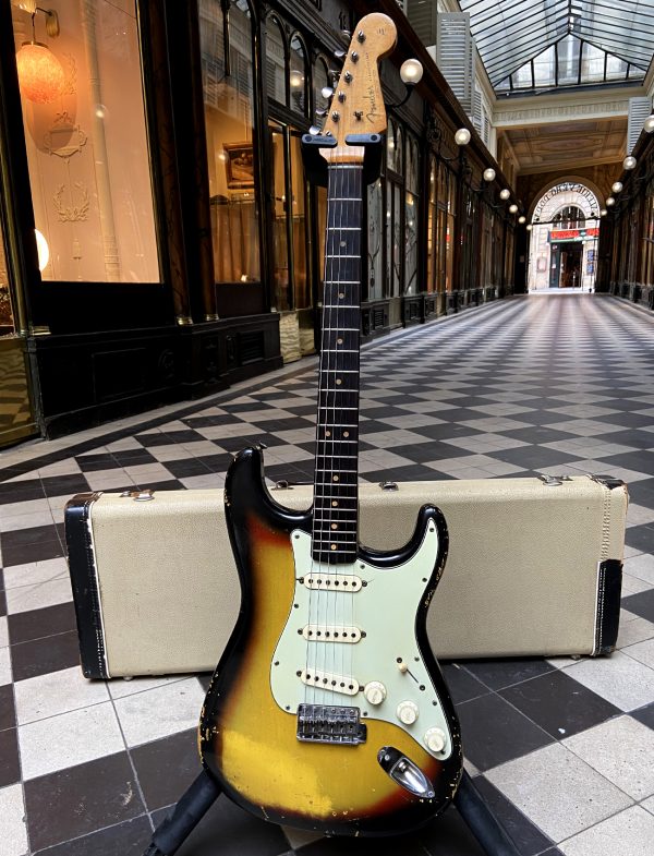 FENDER STRATOCASTER 1964 – ALL ORIGINAL – Image 7
