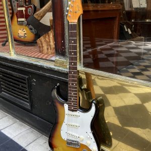 FENDER STRATOCASTER 1965