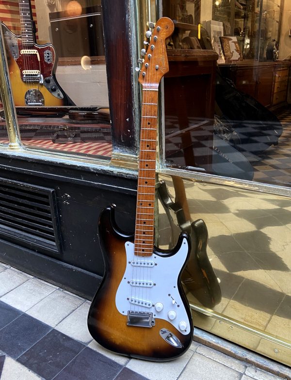 FENDER STRATOCASTER 1955