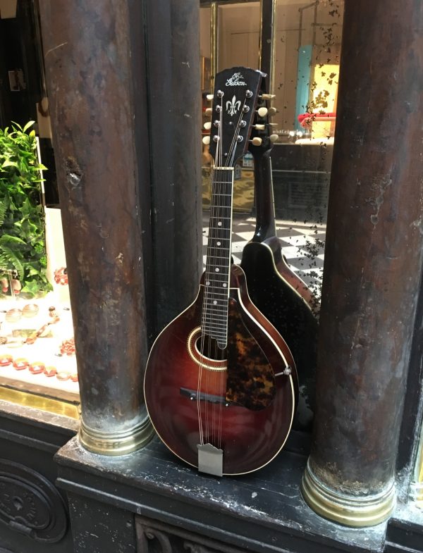 GIBSON MANDOLINE STYLE A-4 1928