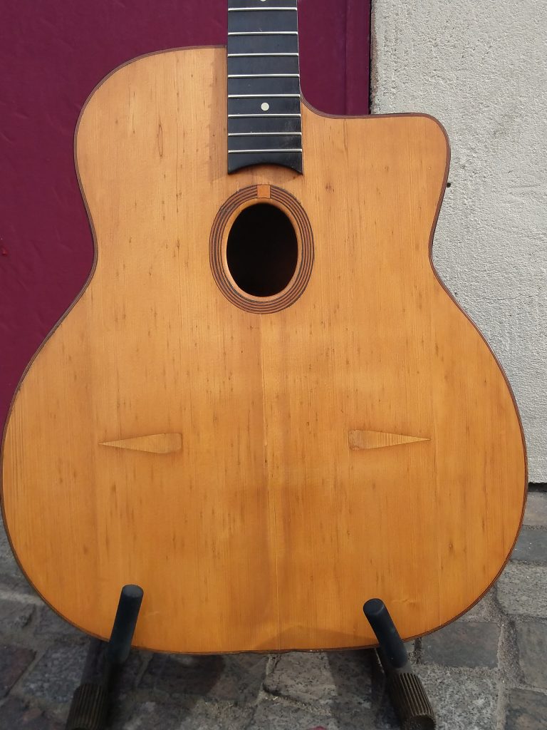 restauration,guitare,jazz,jazz manouche,busato,grand modèle