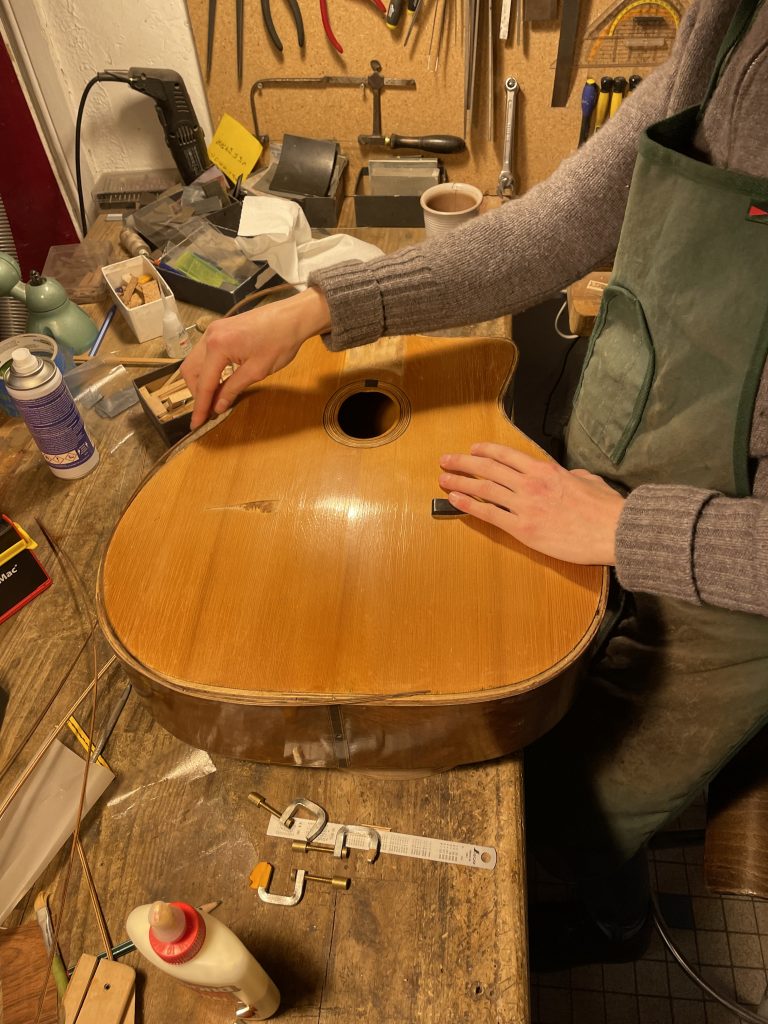 restauration,guitare,jazz,manouche,selmer,petite bouche