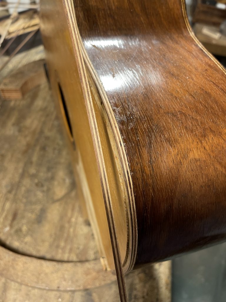 restauration,guitare,jazz,manouche,selmer,petite bouche