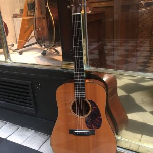 MARTIN D-18 V