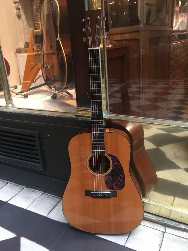 MARTIN D-18 V