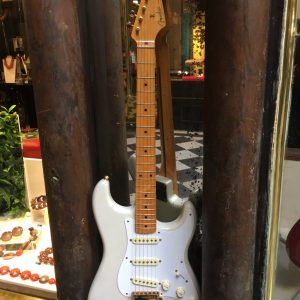 FENDER STRATOCASTER MARY KAYE