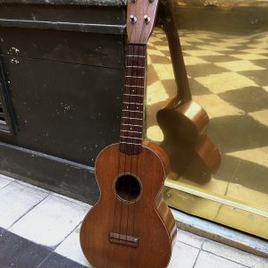 MARTIN UKULELE CONCERT c.1950