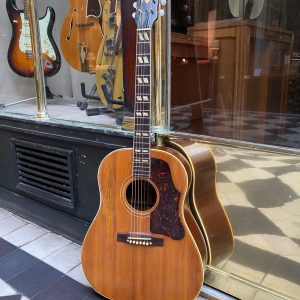GIBSON SOUTHERN JUMBO COUNTRY WESTERN