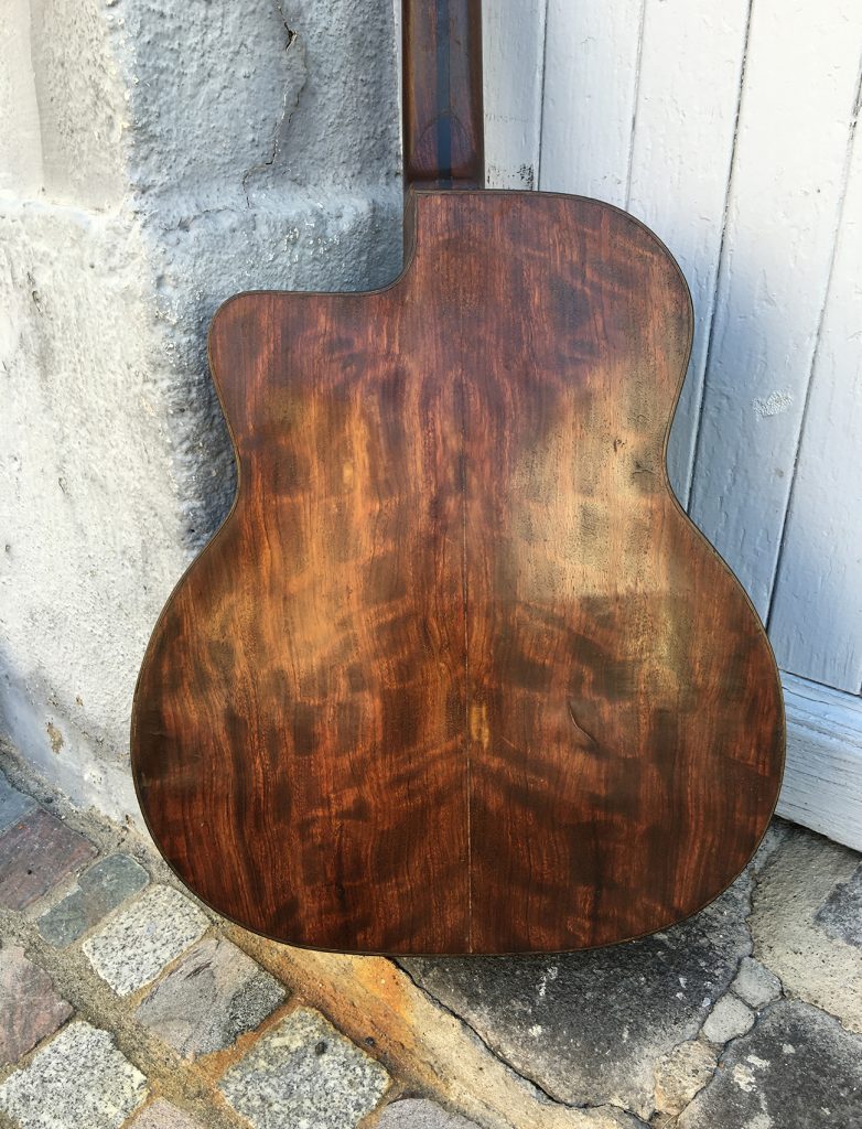 restauration,guitare,manouche,busato,grand modèle