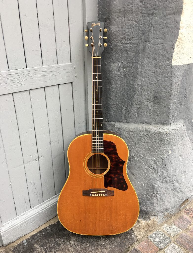 restauration,guitare,gibson,gibson j-50,atelier