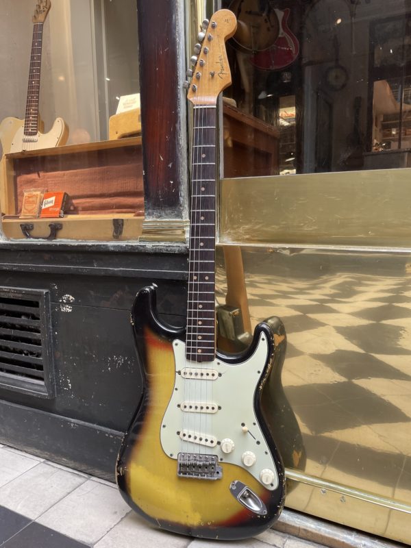 1964 FENDER STRATOCASTER