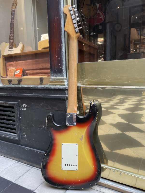 1964 FENDER STRATOCASTER - Image 2