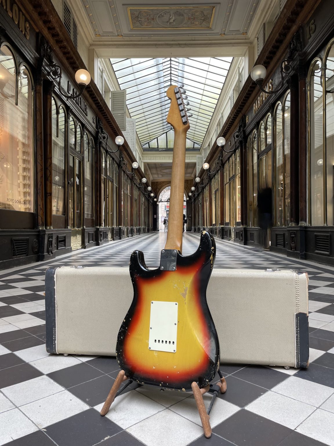 fender stratocaster 1964