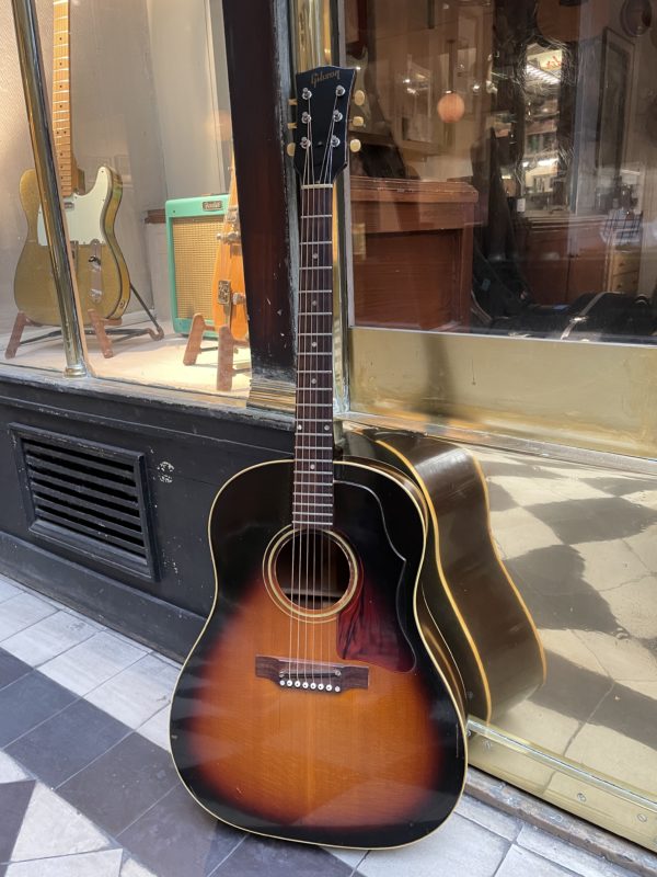 1967 GIBSON J-45 ADJ.