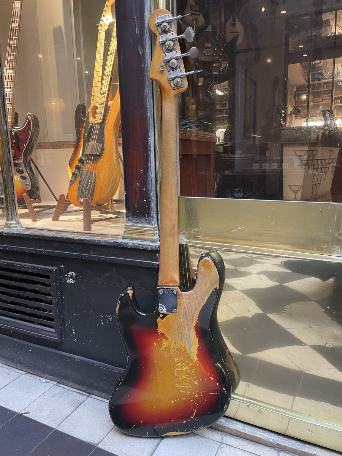 fender jazz bass 1963