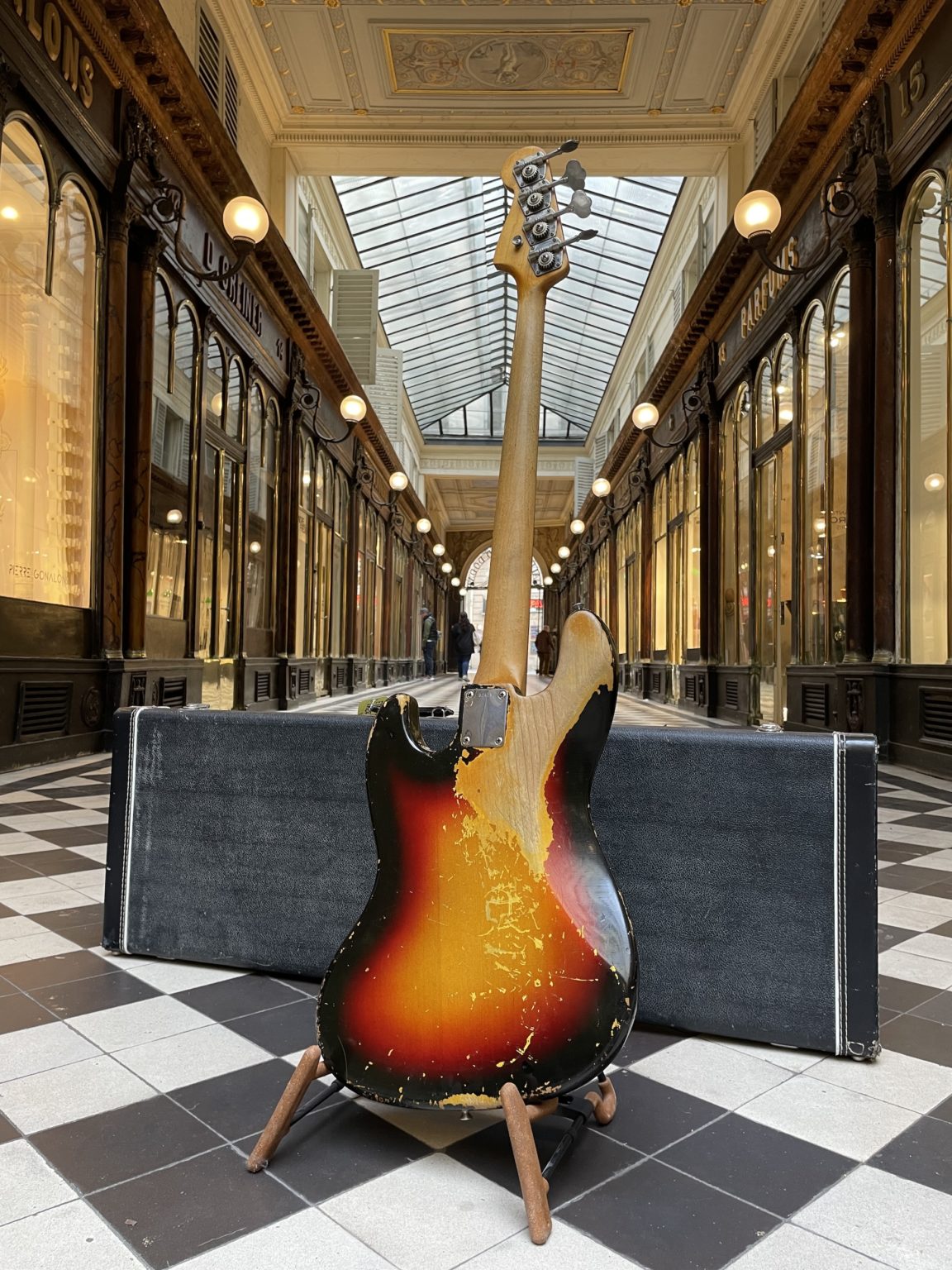 fender jazz bass 1963