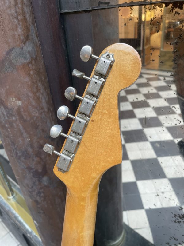 fender stratocaster 1965 (copie)