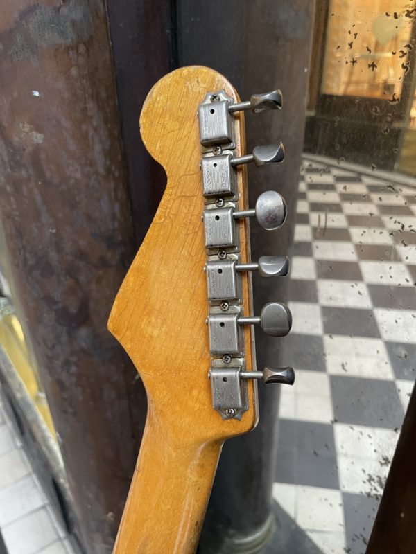 fender stratocaster fiesta red 1964