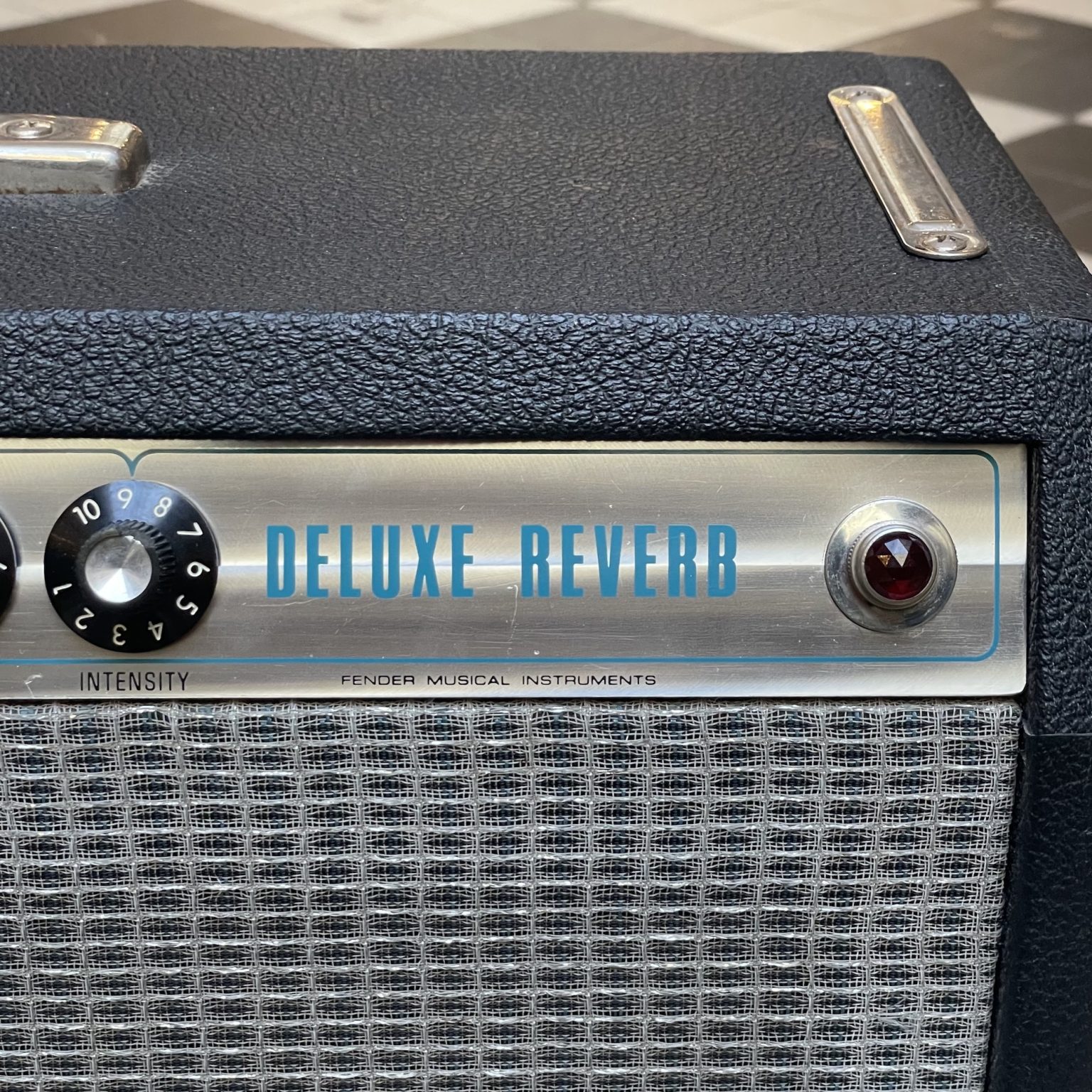 fender deluxe reverb silverface 1980