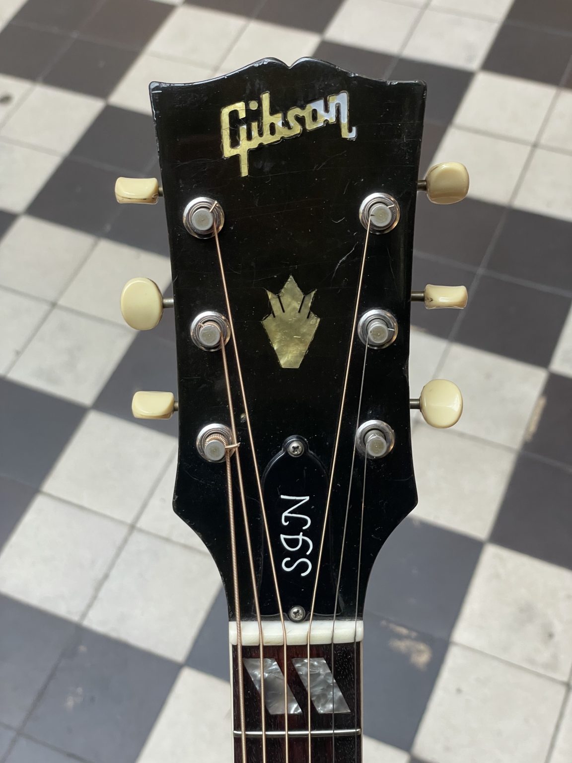 gibson sjn southerner jumbo 1969