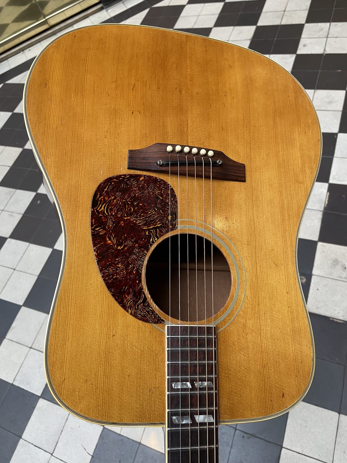 gibson sjn southerner jumbo 1969