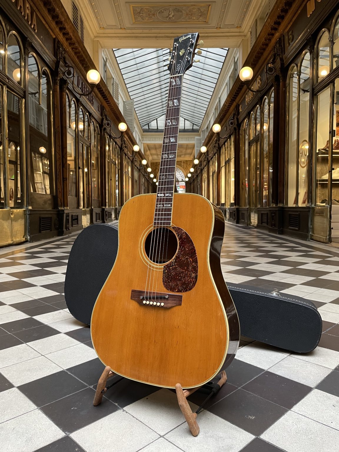 gibson sjn southerner jumbo 1969