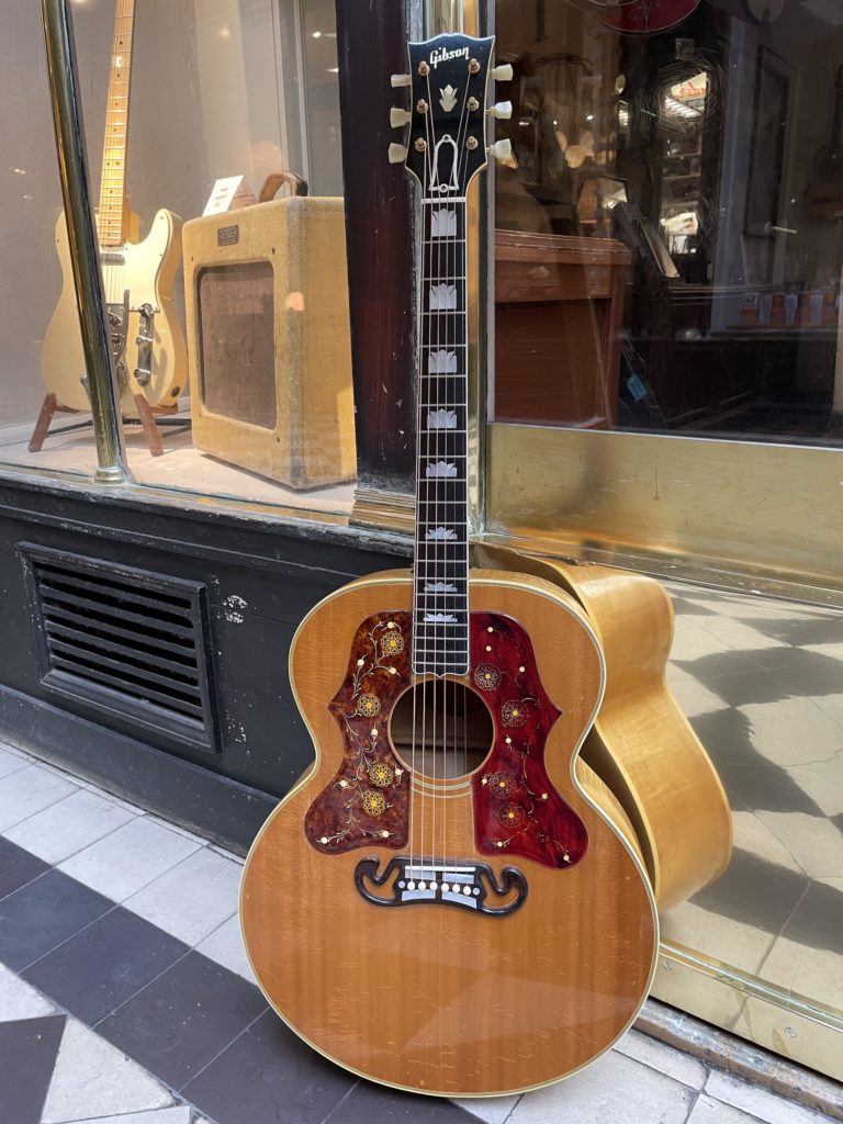 gibson j 200 elite 2001 (copie)