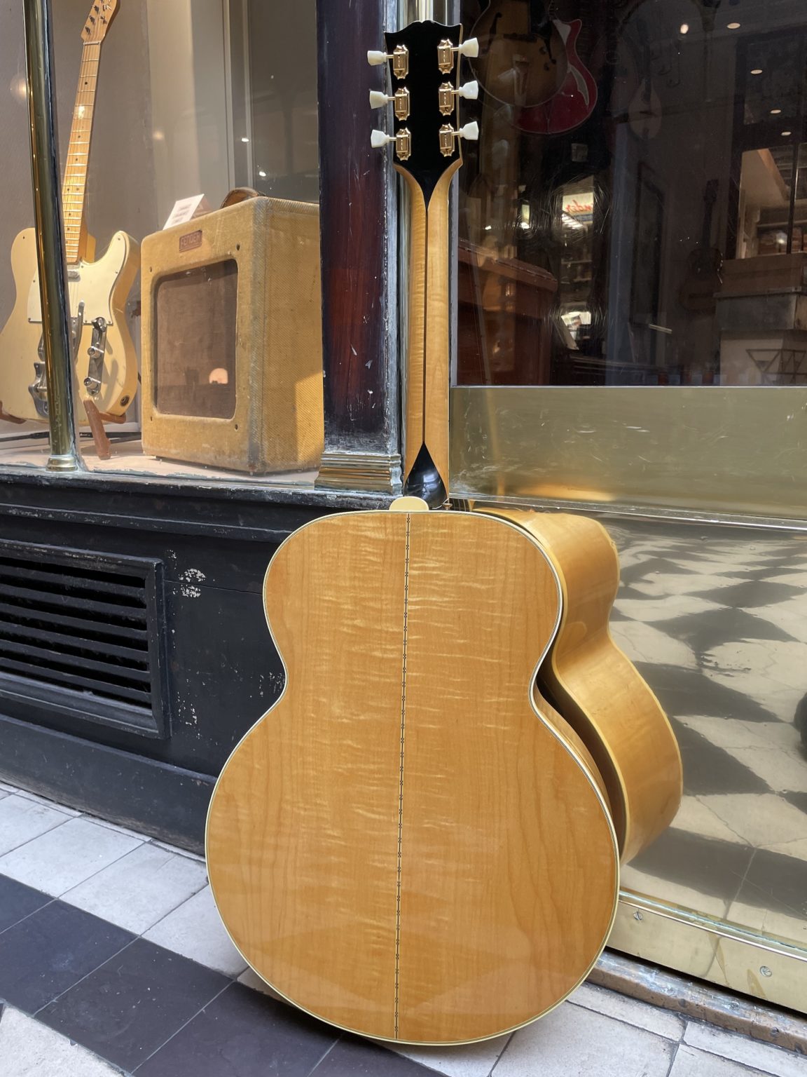 gibson j 200 elite 2001 (copie)