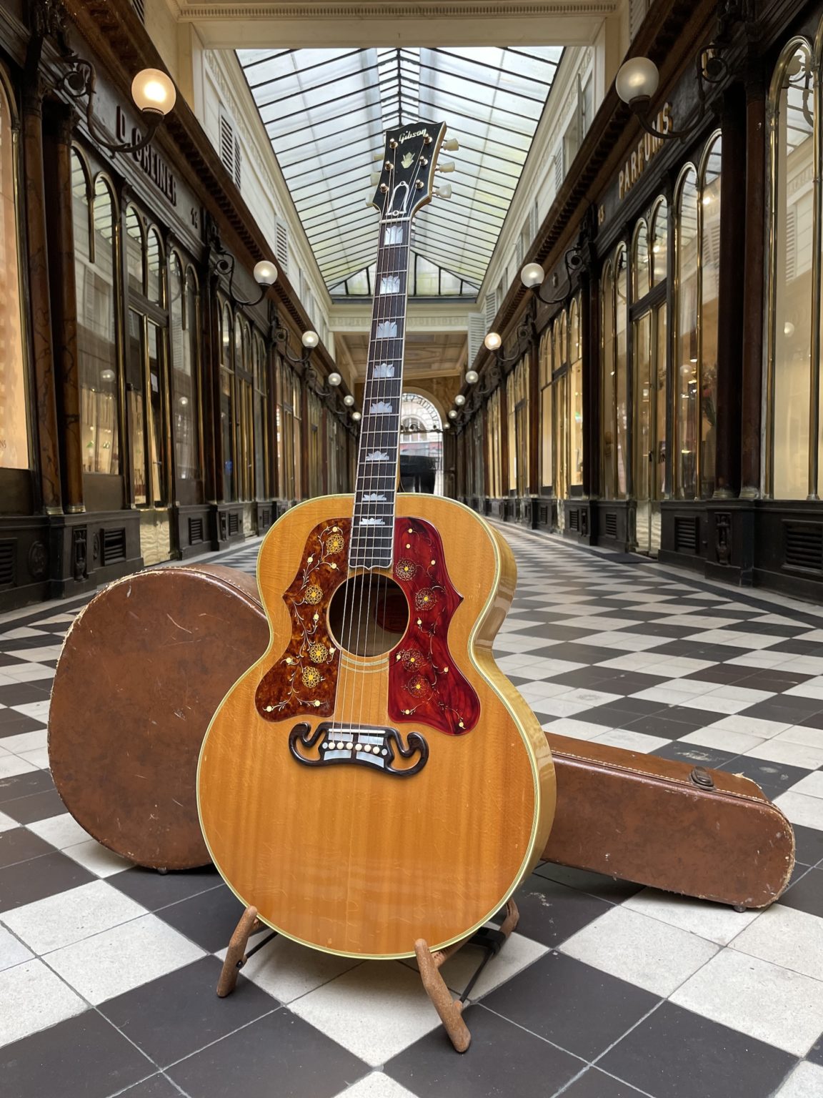 gibson j 200 elite 2001 (copie)