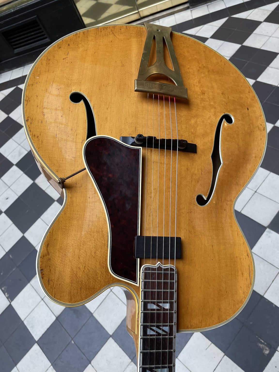 gibson super 400cn 1950