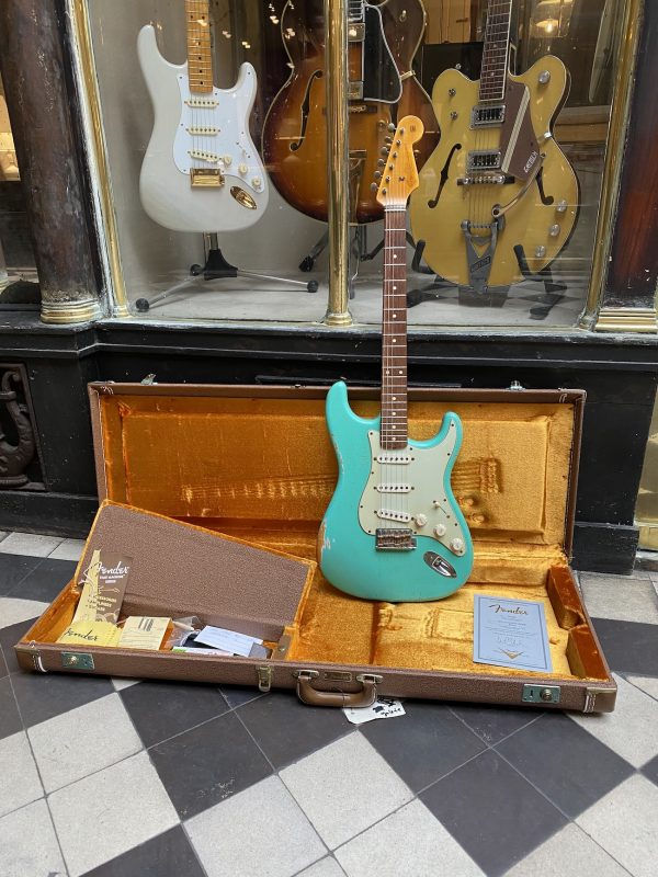 FENDER STRATOCASTER CS SEAFOAM GREEN HEAVY RELIC – Image 7