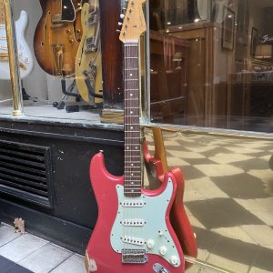 FENDER STRATOCASTER MASTERBUILT PAUL WALLER